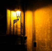 image of gaslight to symbolize contradictions of addiction treatment