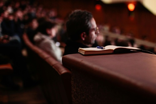 image of addiction expert at addiction recovery science conference
